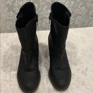Steve Madden “Deceive” mid-calf moto boots